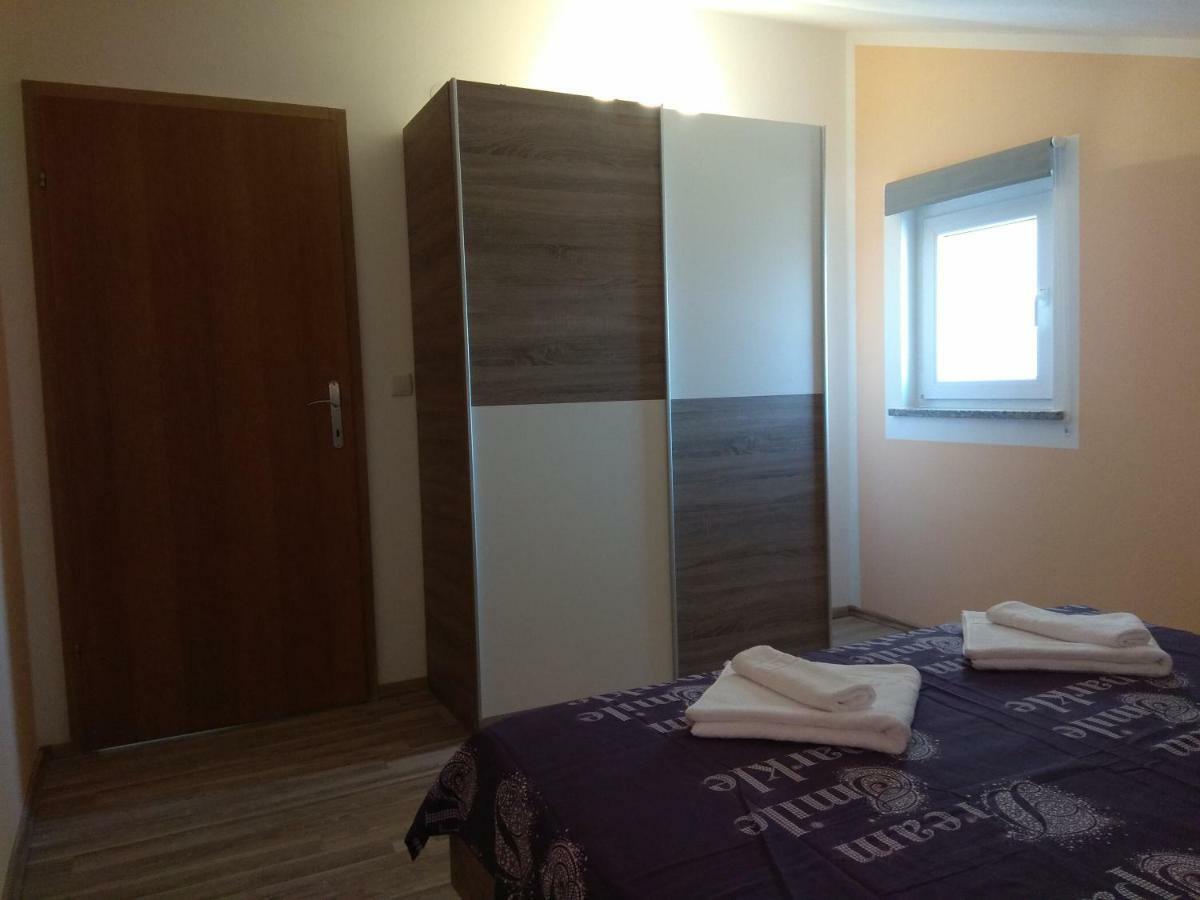 Lorber House Stinjan Apartment Pula Luaran gambar
